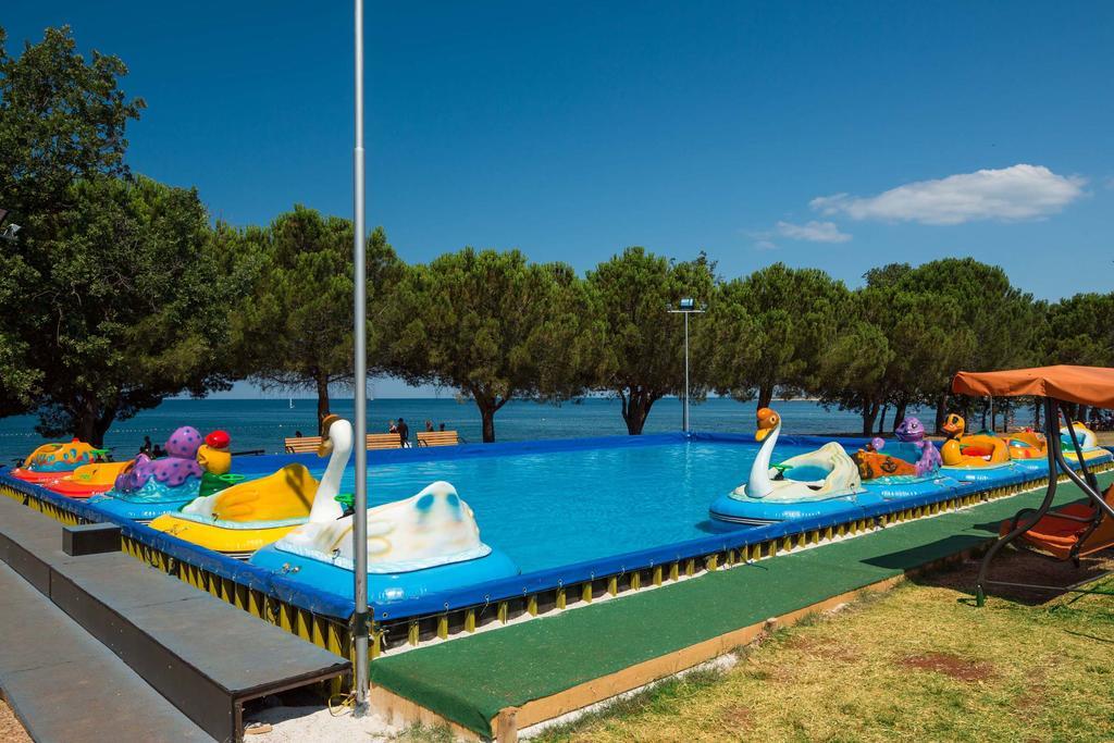 Mobile Homes Premium Vista Mare Park Umag By Camp4You Kültér fotó