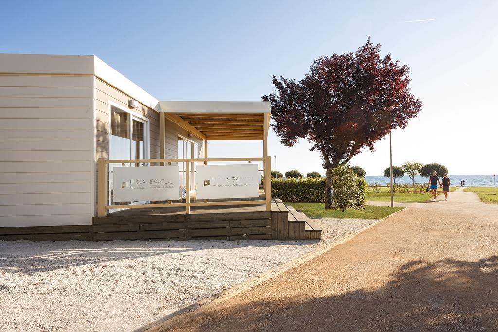 Mobile Homes Premium Vista Mare Park Umag By Camp4You Kültér fotó